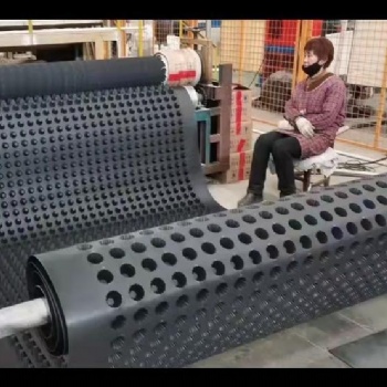吉林白城30凹凸型車(chē)庫(kù)排水板廠家供應(yīng)