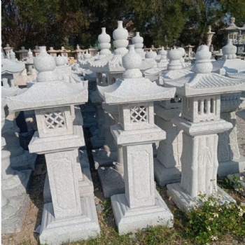 石雕石燈，仿古舊大理石，石燈籠公園庭院