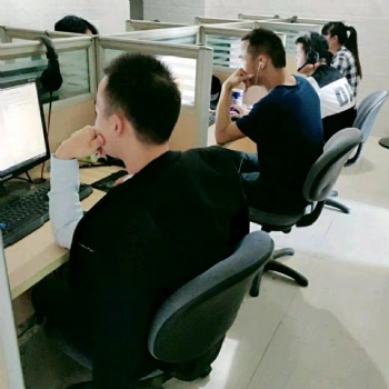廈門榮昶培訓(xùn)學(xué)校一家專業(yè)從事數(shù)控編程、模具設(shè)計(jì)培訓(xùn)的機(jī)構(gòu)