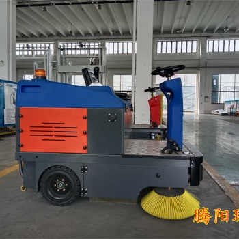 騰陽1.4米電動掃地車維護(hù)與保養(yǎng)