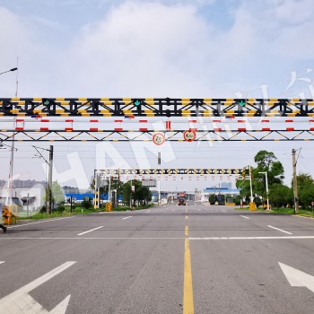 鐵路平交道口智能安全防護(hù)系統(tǒng)