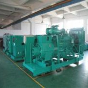 低噪音大型柴油發電機出租500千瓦玉柴移動靜音發電車租賃