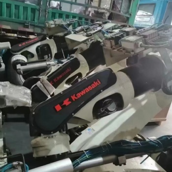 供應川崎BT200L,焊接機器人，二手機器人，碼垛機器人，上下料機器人