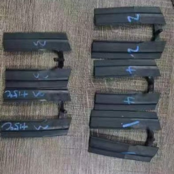 接角料TPE、TPV用于注塑粘接硫化EPDM，TPV,TPE 密封條；轉(zhuǎn)角注塑、端蓋和特殊固定應(yīng)用。