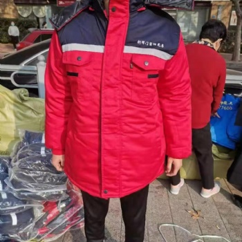 青島工作服多款面料可選，沖鋒衣定制 棉服定做衛(wèi)衣定制