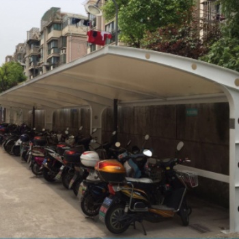 【鋼結(jié)構(gòu)加工】金山區(qū)PVC膜結(jié)構(gòu)停車(chē)棚-電動(dòng)車(chē)充電樁車(chē)棚工程施工