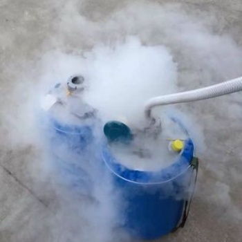 龍崗酒吧二氧化碳供應(yīng)，深圳食用液氮配送點(diǎn)