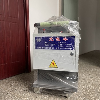 CDZ65油田專用蓄能器充氮車 電動(dòng)氮?dú)饧訅簷C(jī)