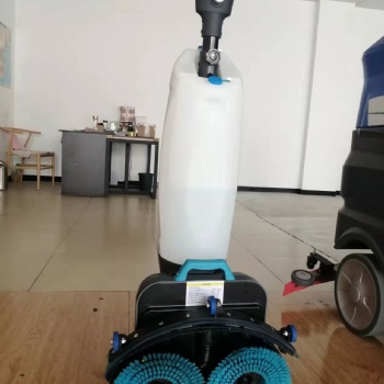 洗地機(jī)廠家 長期供應(yīng) 電動手扶式鋰電地面擦洗機(jī)