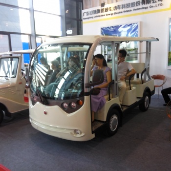 廣西南寧桂林全州11人座電動(dòng)觀光車