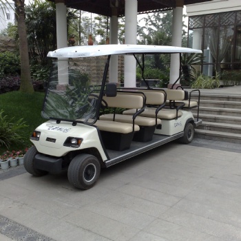 廣西桂林靈川8人座電動(dòng)四輪觀光車電動(dòng)游覽車