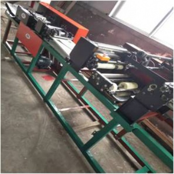 自動化機(jī)械手點數(shù)的自動桃子多功能果袋機(jī)