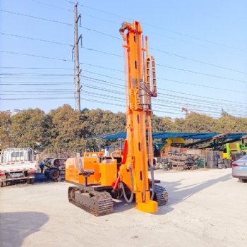 新疆戈壁灘光伏打樁機(jī) 光伏發(fā)電安裝鉆孔機(jī) 液壓光伏山地鉆機(jī)