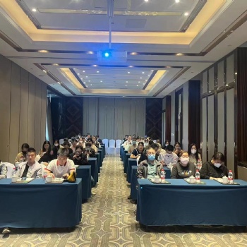 廣州充場公司/廣州活動禮儀模特/會議充場/排隊充場/充場人員湊人數(shù)/群眾演員/暖場觀眾
