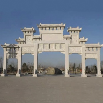 石雕牌坊漢白玉定制花崗巖門(mén)樓農(nóng)村風(fēng)景區(qū)山門(mén)古建筑大型三門(mén)牌坊