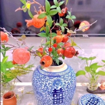 景德鎮(zhèn)陶瓷定制廠家，青花瓷花瓶廠，陶瓷喜字罐批發(fā)