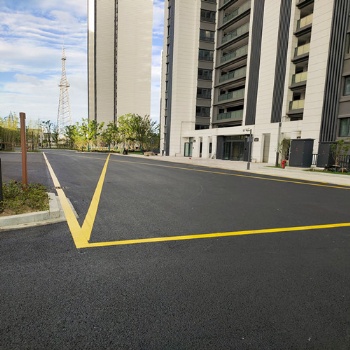 蘇州廠區(qū)道路消防畫線一米價(jià)格 蘇州熱熔車道黃顏色標(biāo)線價(jià)格