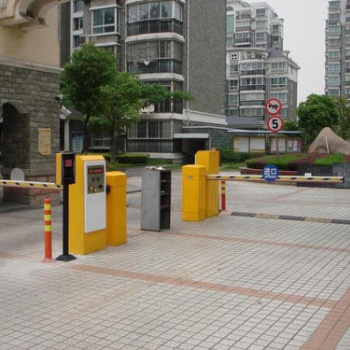 智慧云停車(chē)場(chǎng)系統(tǒng)管理：提升停車(chē)體驗(yàn)與運(yùn)營(yíng)效率的關(guān)鍵