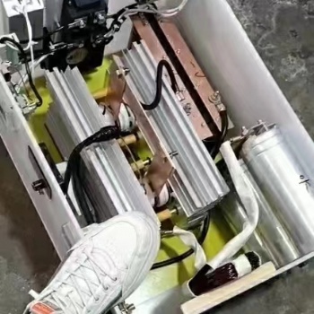 新型捕咸水海水脈沖魚機(jī)升壓器大型深水發(fā)電機(jī)后級逆變器機(jī)頭