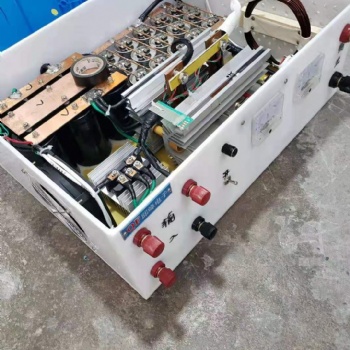 電如何選擇魚機(jī)種類海水吸魚機(jī)咸水脈沖魚機(jī)邱國現(xiàn)后極咸淡水逆變器